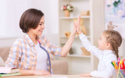 10 INDEPENDENT ACTIVITIES FOR KIDS WHEN MOM NEEDS A BREAK